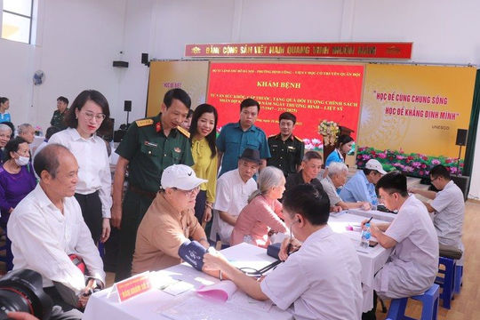 Đảm bảo an sinh xã hội và giải quyết việc làm