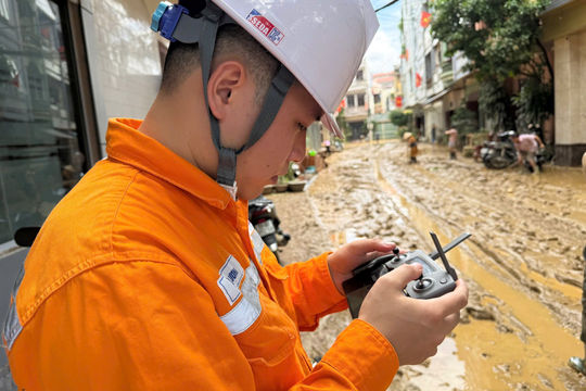 EVN: Giữ vững cung ứng điện, tăng tốc các dự án trọng điểm