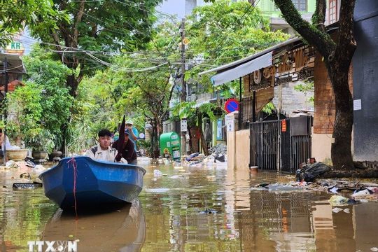 Hỗ trợ khẩn cấp 700 tỷ đồng cho 4 tỉnh khắc phục hậu quả thiên tai