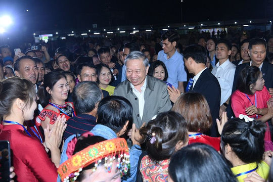 Cùng nhau gìn giữ, bồi đắp, phát huy hơn nữa sức mạnh đại đoàn kết toàn dân tộc