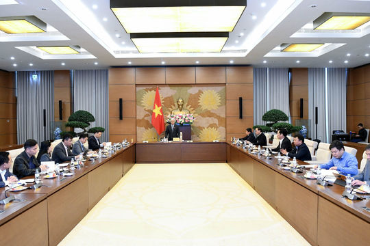 Khẩn trương hoàn thành các công việc đúng tiến độ, đảm bảo chất lượng