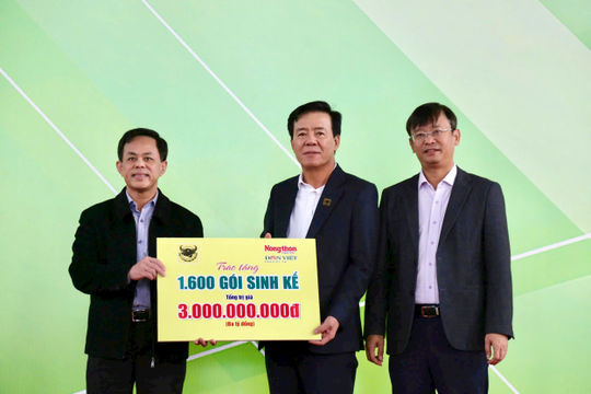 Bình Điền trao 1.600 gói sinh kế giúp nông dân Thanh Hóa tái thiết sản xuất sau bão lũ 