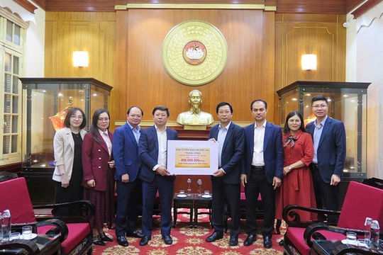 Hơn 2.088 tỷ đồng đăng ký ủng đồng bào vùng lũ 