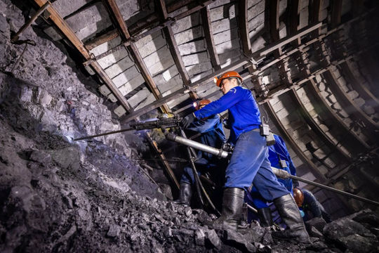 TKV dự kiến vượt kế hoạch 2 triệu tấn than sạch, giữ đà tăng trưởng cuối năm 2025