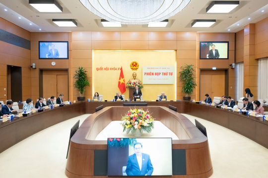 Thông qua Nghị quyết về danh sách đơn vị bầu cử và số lượng đại biểu Quốc hội được bầu