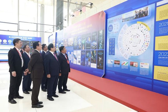 Triển lãm thành tựu kinh tế - xã hội sau 40 năm đổi mới