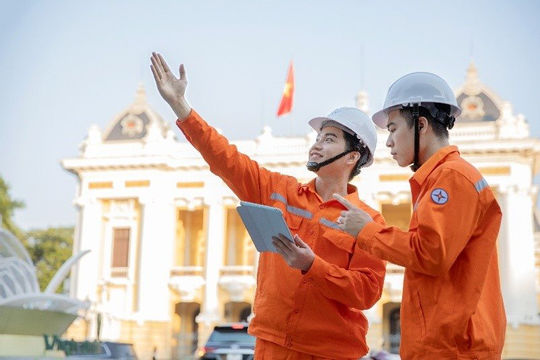 EVNHANOI: 71 năm giữ mạch sáng Thủ đô