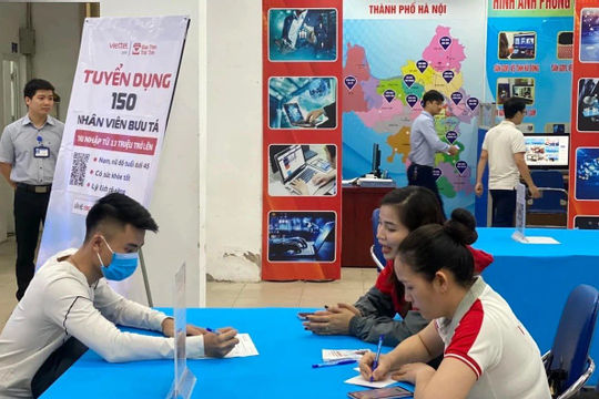 Tỷ lệ hộ gia đình có thu nhập không thay đổi và tăng lên là 96,4%