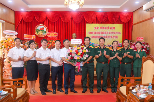 Kiểm toán nhà nước khu vực XII chúc mừng Bộ Chỉ huy Quân sự tỉnh Đồng Nai 