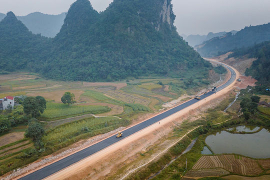 Thông tuyến cao tốc Đồng Đăng – Trà Lĩnh giai đoạn 1, vốn 14.300 tỷ đồng