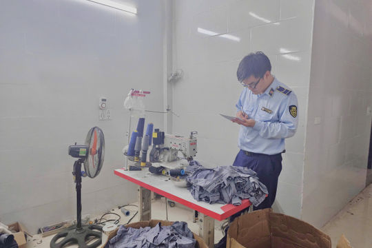 Hà Nội: Quản lý thị trường xử lý hơn 360 vụ vi phạm thương mại điện tử