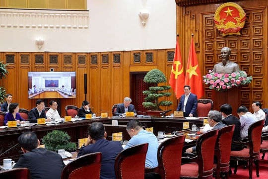 Thủ tướng cho ý kiến về triển khai các tuyến đường sắt trọng điểm và điện hạt nhân Ninh Thuận 1