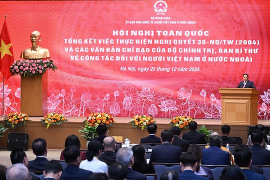 Tạo điều kiện để người Việt Nam ở nước ngoài tham gia chính trị - kinh tế - xã hội của đất nước