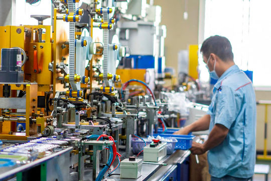 Doanh nghiệp năm 2025: Điểm tựa tăng trưởng và phép thử sức bền