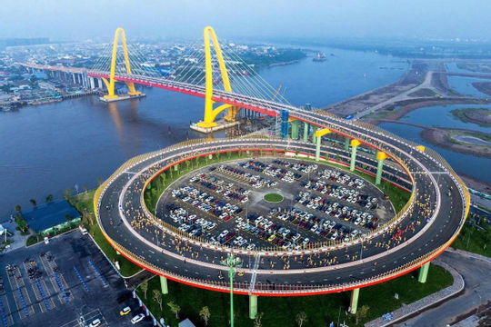 Tăng trưởng hai con số: Bài toán lớn về vốn và phân bổ nguồn lực