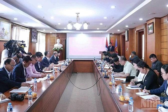 Đại sứ quán Việt Nam tại Lào thông tin về Đại hội XIV của Đảng