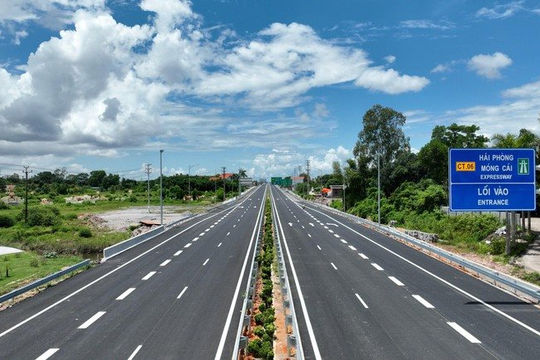 Khẩn trương nâng cấp các tuyến đường bộ cao tốc đã đầu tư theo quy mô phân kỳ