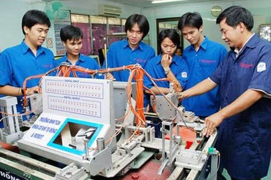 Nới lỏng điều kiện, khuyến khích doanh nghiệp đào tạo nghề cho lao động