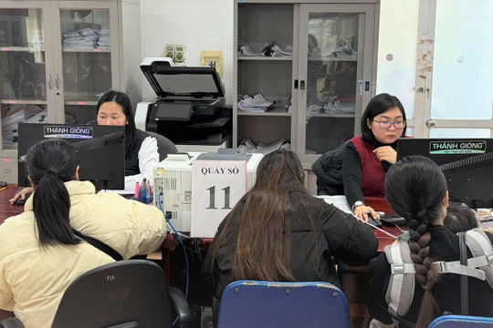 Đảm bảo nộp đúng, nộp đủ hồ sơ đề nghị hưởng trợ cấp thất nghiệp