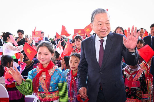 Tổng Bí thư Tô Lâm dự lễ khánh thành Trường phổ thông nội trú liên cấp Si Pa Phìn, Điện Biên