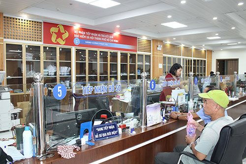 Chính thức thay đổi mức tiền lương làm căn cứ đóng bảo hiểm thất nghiệp