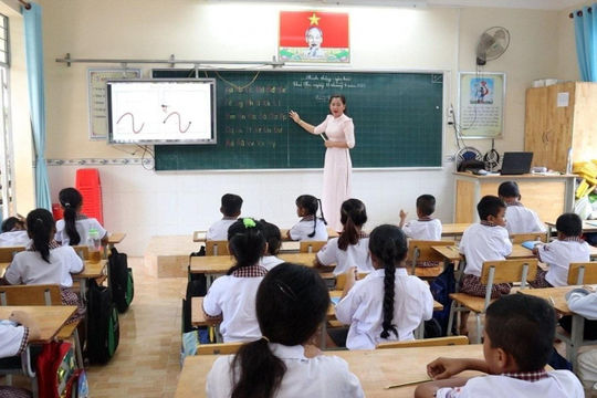 Quy định mới về ứng xử của nhà giáo trong cơ sở giáo dục