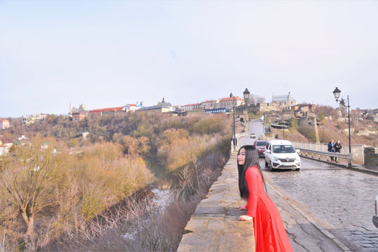 Du xuân ở Kamianets-Podilskyi, Ukraine