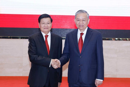 Tổng Bí thư Tô Lâm thông báo kết quả Đại hội lần thứ XIV của Đảng Cộng sản Việt Nam tại Lào