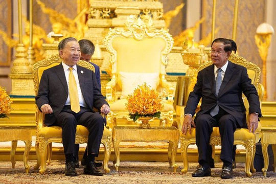 Tổng Bí thư Tô Lâm hội kiến Samdech Techo Hun Sen