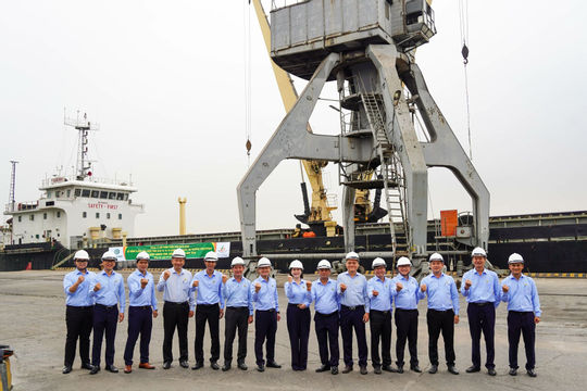 Phân bón Miền Nam xuất khẩu 5.000 tấn NPK sang Philippines, mừng Đảng, mừng Xuân 2026