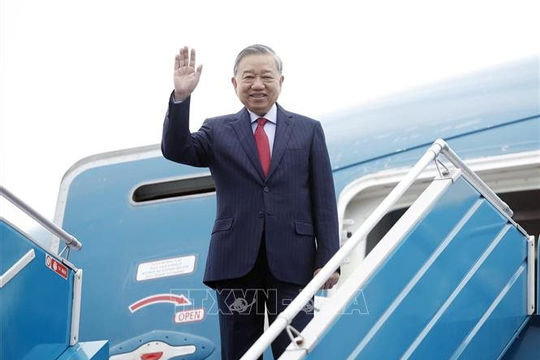 Tổng Bí thư Tô Lâm lên đường tham dự cuộc họp khai mạc Hội đồng Hòa bình về Gaza