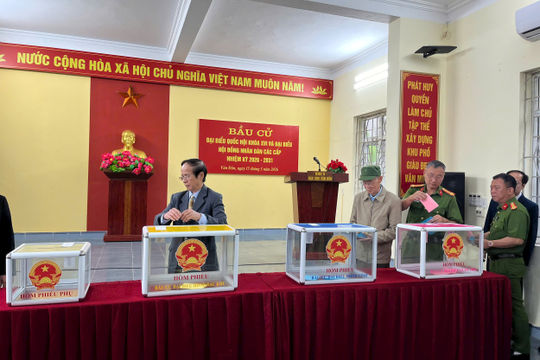 99,38% cử tri bỏ phiếu bầu cử đại biểu Quốc hội và Hội đồng nhân dân các cấp