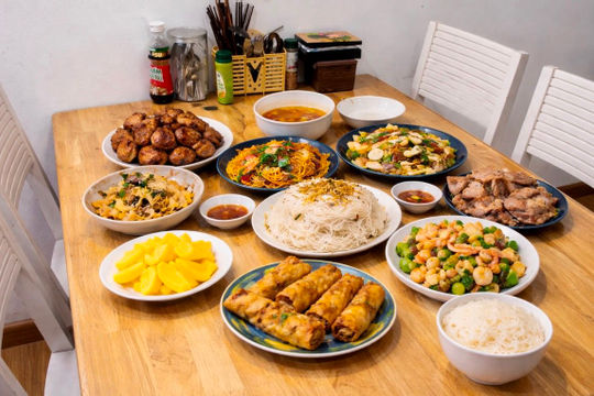 Thể lệ cuộc thi viết chủ đề 'Bữa cơm gia đình ấm áp yêu thương'