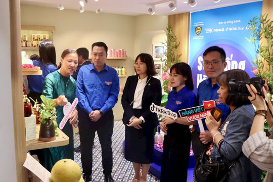 Khai mạc Không gian trưng bày, livestream “Sức sống hàng Việt” lần thứ 3