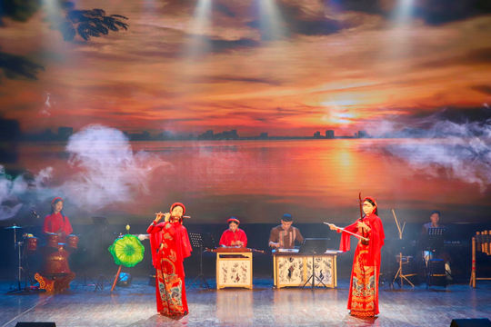 Nghị quyết 80-NQ/TW: Khẳng định vai trò trung tâm của con người trong phát triển văn hóa