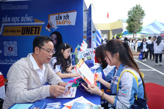 UNETI: Tư vấn tuyển sinh, mang cơ hội đến người học