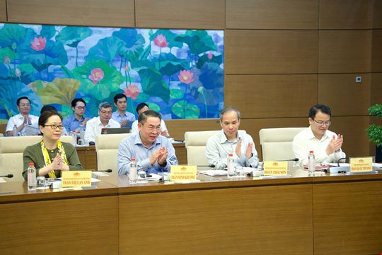 Bảo đảm tăng trưởng kinh tế thực chất, bền vững