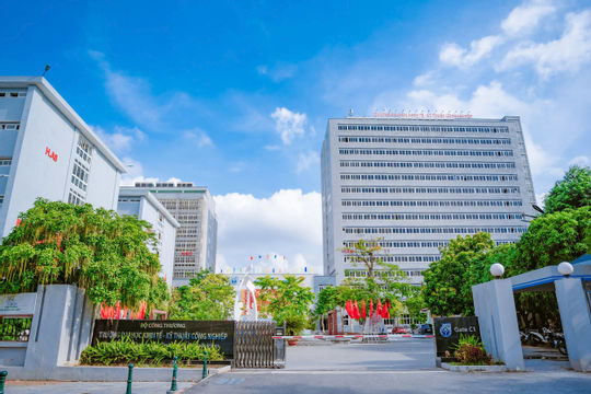 Trường Đại học Kinh tế - Kỹ thuật Công nghiệp tuyển dụng viên chức năm 2026
