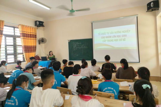 Tạo khuôn khổ pháp lý để triển khai công tác hướng nghiệp, phân luồng giáo dục bài bản, khoa học