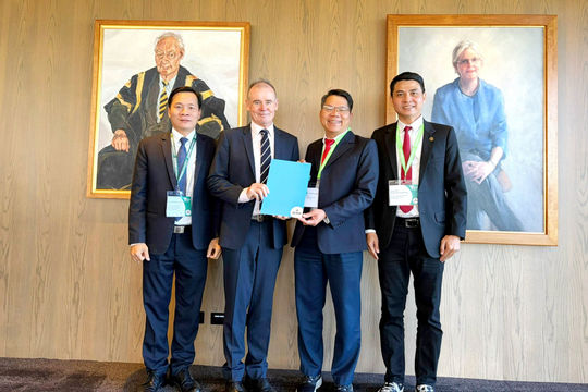 Tạo "Tấm vé thông hành" cho sinh viên hội nhập quốc tế