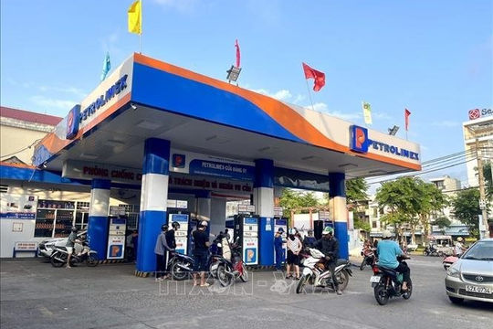 Đề xuất tạm ứng ngân sách bổ sung Quỹ bình ổn giá xăng dầu