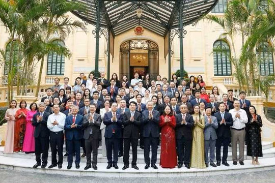 Tổng Bí thư, Chủ tịch nước Tô Lâm gặp mặt cán bộ, nhân viên Văn phòng Chủ tịch nước