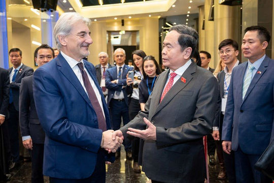 Chia sẻ tầm nhìn, đề xuất giải pháp thúc đẩy hợp tác Việt Nam - Italia trong giai đoạn mới