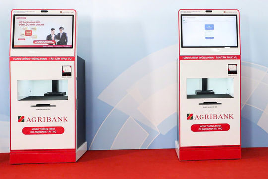 Agribank lan tỏa giá trị số từ mô hình Kiosk thông minh phục vụ hành chính công