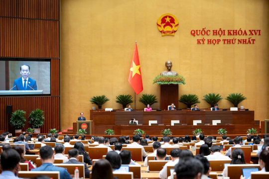 Thu hẹp giao dịch bắt buộc phải công chứng