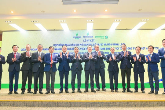 Petrovietnam và PV GAS ký kết dự án phát triển mỏ Nam Du - U Minh