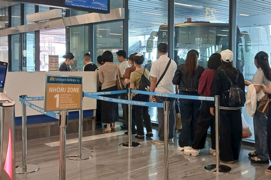 Các hãng hàng không Việt Nam vận chuyển hơn 1,7 triệu khách dịp lễ