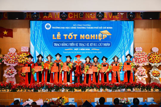 HUIT: Xây nền tri thức, chắp cánh tương lai