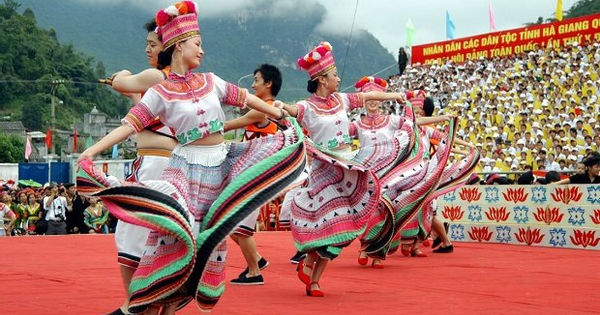 Phát huy giá trị văn hóa, sức mạnh con người Việt Nam