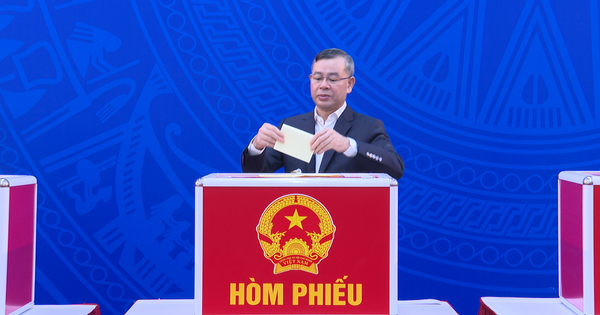 Không khí ngày hội bầu cử 15/3/2026: Cử tri gửi gắm niềm tin vào các đại biểu xứng đáng